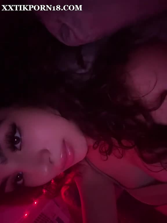 Mishygirll hot Video – Show Off Nice BOOBS on bed